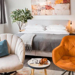 Daire Urban Island I Riverside, Viyana
