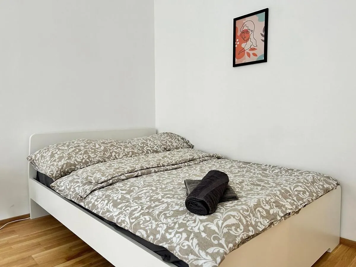 Calm & Sunny Apartment With Free Parking Vienna
