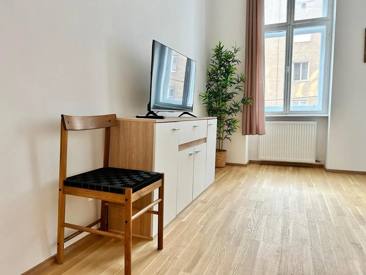 Calm & Sunny Apartment With Free Parking Vienna Austria