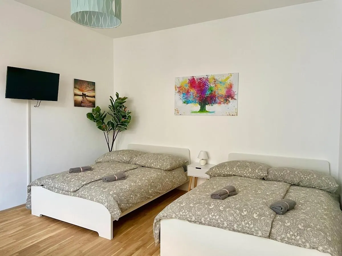 Calm & Sunny Apartment With Free Parking Vienna