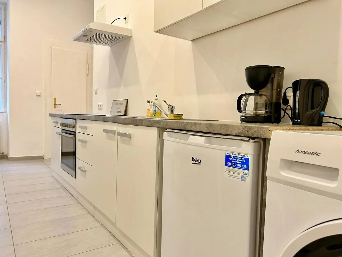 Calm & Sunny Apartment With Free Parking Vienna