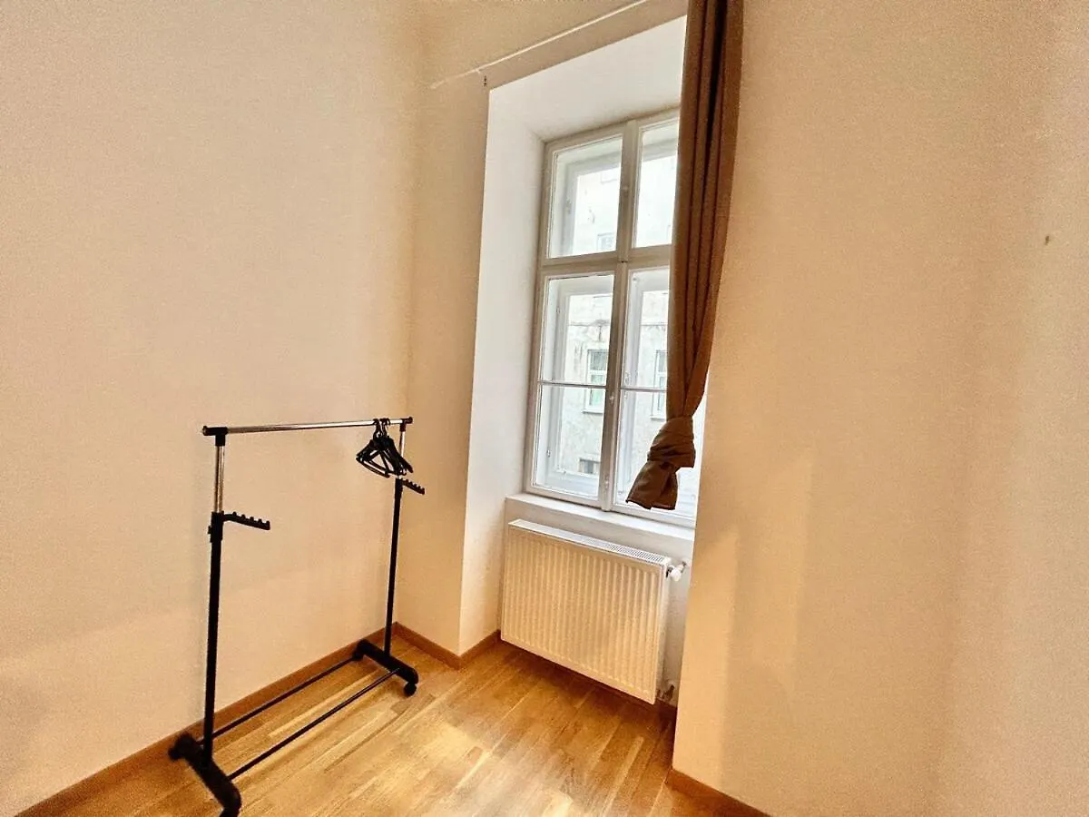 Calm & Sunny Apartment With Free Parking Vienna