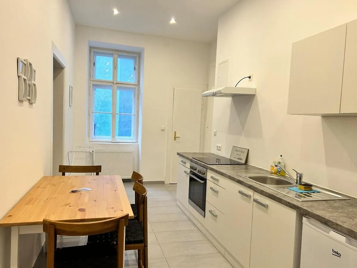 Calm & Sunny Apartment With Free Parking Vienna Austria